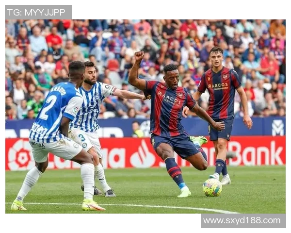 伊比萨主场迎战巴萨双方争夺西甲宝贵积分之战 伊比萨主场迎战巴萨双方争夺西甲宝贵积分之战