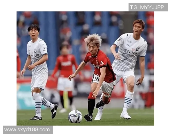 名古屋队与鲸八队激战正酣谁能在这场较量中笑到最后